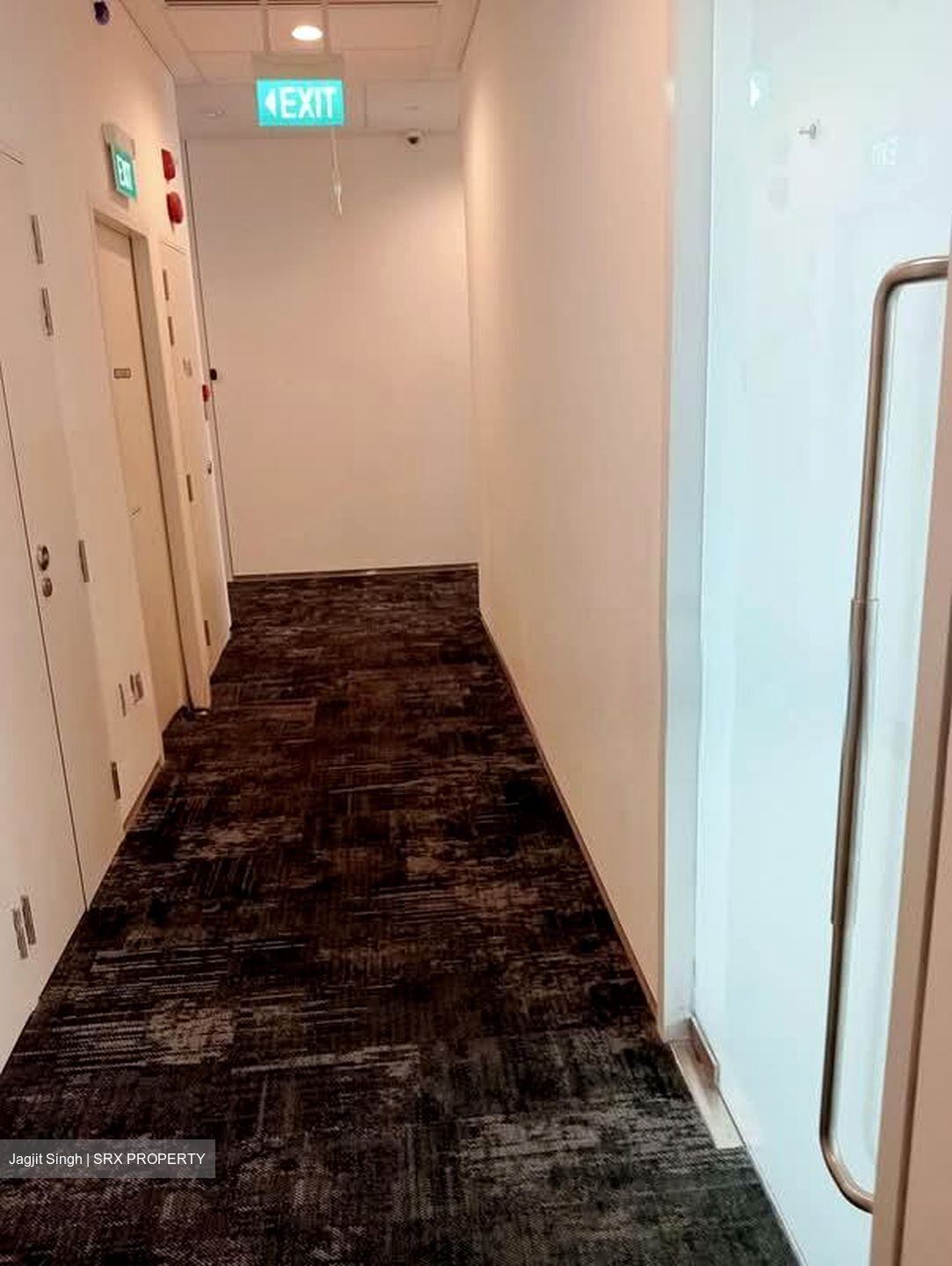 Centrium Square (D8), Office #575463821